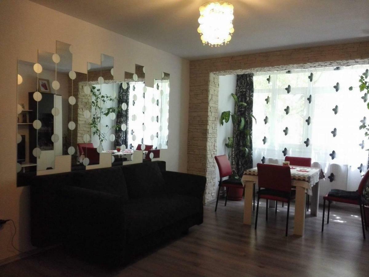 Apartament Ela Elegance Orsova Exterior photo